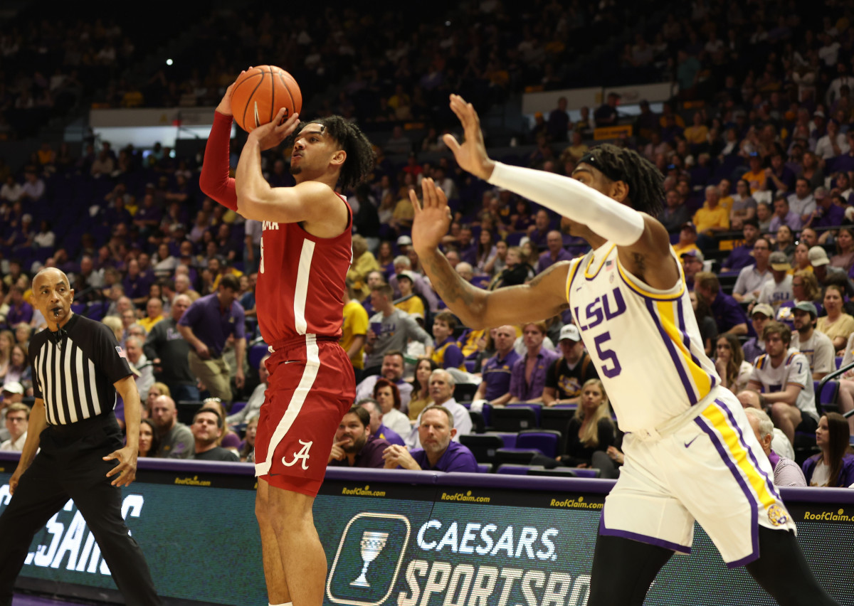 030522_MBB_ShackelfordJa_LSU_RS6622